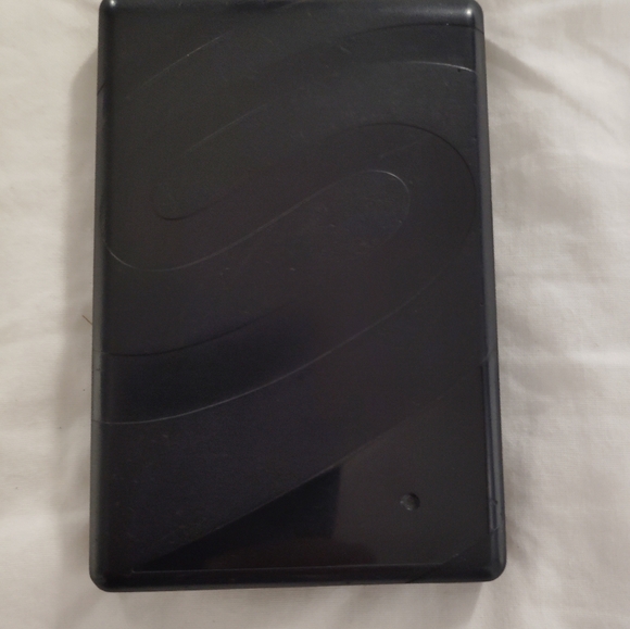 Seagate 2 terabyte external hard drive - Picture 2 of 7